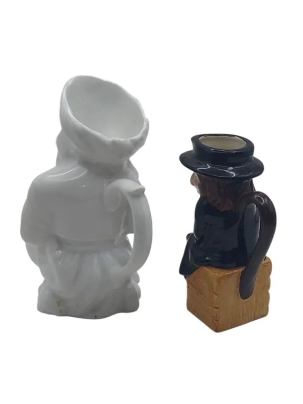 Set Of 2 Toby Jugs Fagin Charles Dickens Oliver Twist Artone England & Rifleman